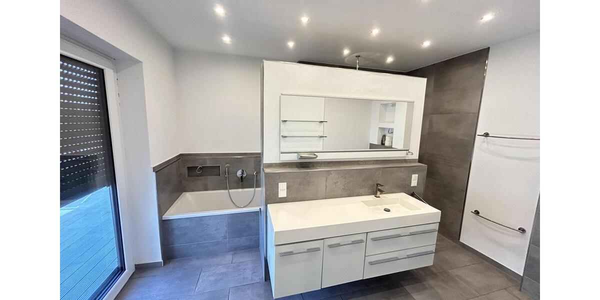 Einfamilienhaus Troisdorf Bergheim - 5.5 Zimmer, 226 m&sup2;, 2.489&euro; | Angebot:25384516