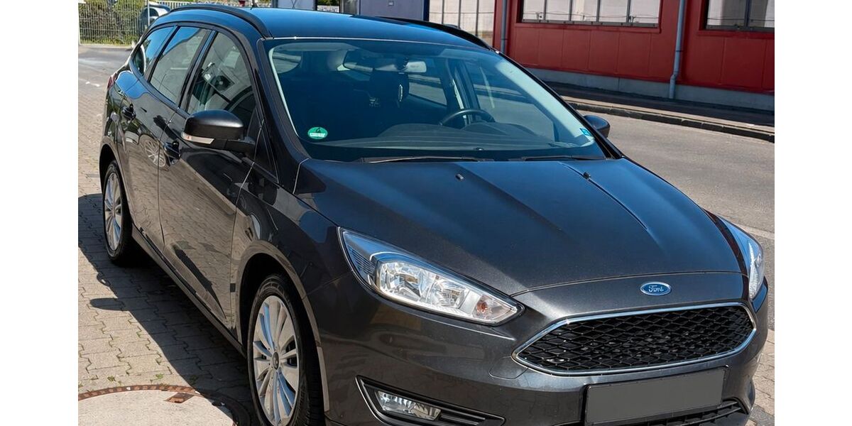 Ford Focus 102.000 km 10.500 &euro; Düsseldorf 40215