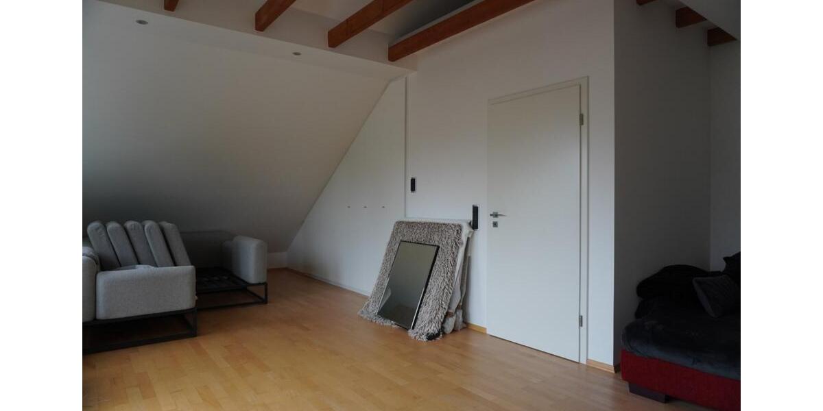 Reiheneckhaus mit Doppelgarage, Garten, PV-Anlage, Speicher 4 zimmer