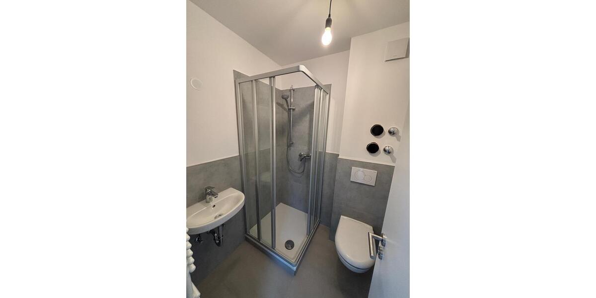 Dachgeschoßwohnung Troisdorf Altenrath - 1 Zimmer, 51 m&sup2;, 650&euro; | Angebot:24429808