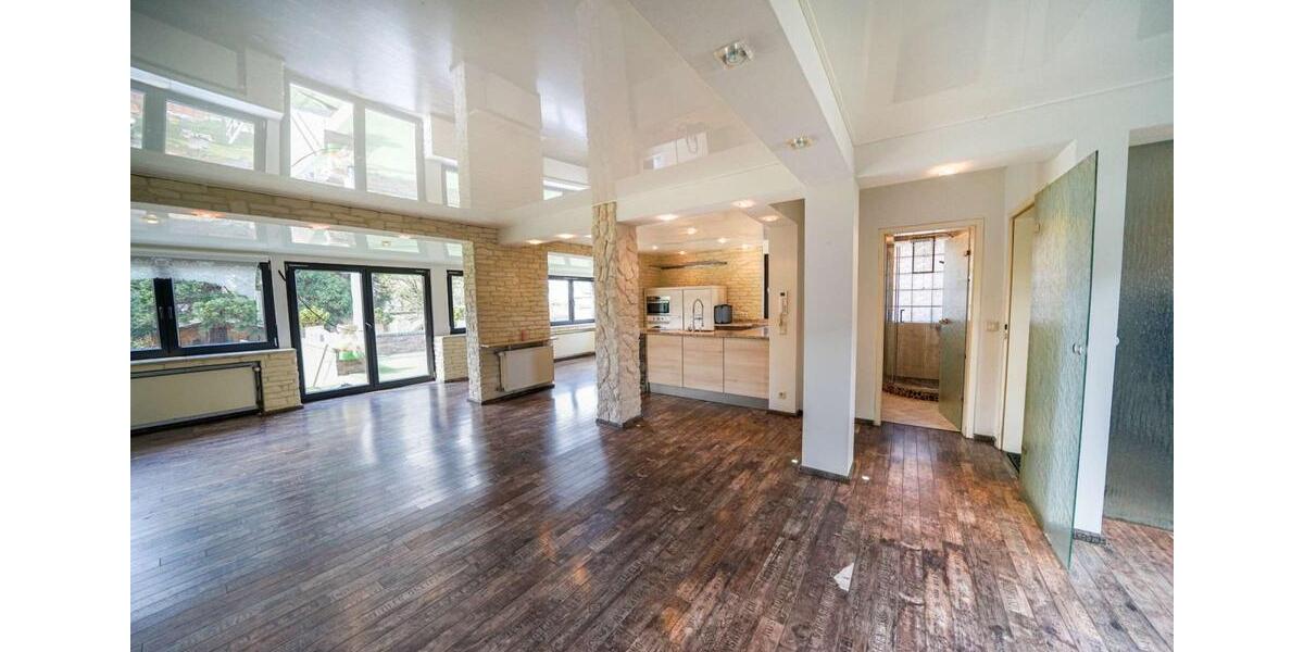 *TOP MIETPREIS: Geräumige Doppelhaushälfte mit großem Garten & Außenbereich in Düsseldorf-Wersten* 5 zimmer