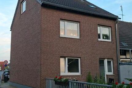 Wohnung Grevenbroich Hemmerden - 6 Zimmer, 108 m&sup2;, 1.400&euro; | Angebot:27570480