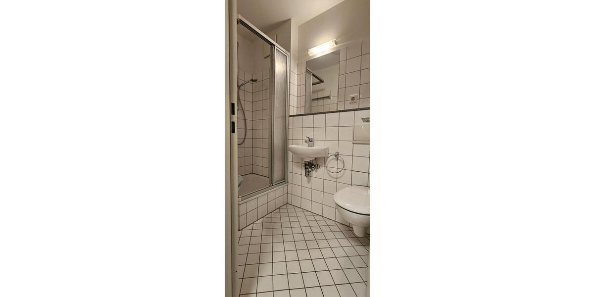 Eigentumswohnung 3,5 Zimmer 96,43m2 Balkon Aufzug 2 Parkplätze 3 zimmer