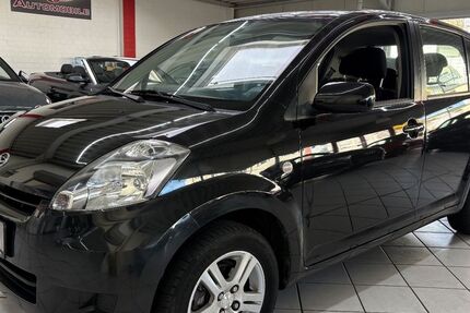 Daihatsu Sirion 150.000 km 2.990 € Leverkusen 51371