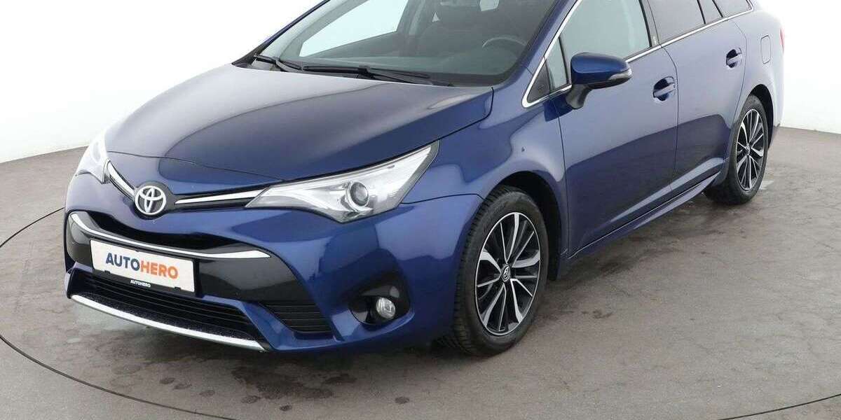 Toyota Avensis 103.352 km 16.310 &euro; Köln 50739