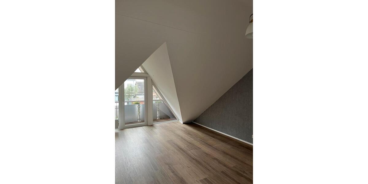 Reihenhaus Köln Kalk - 3.5 Zimmer, 107 m&sup2;, 2.000&euro; | Angebot:27615697