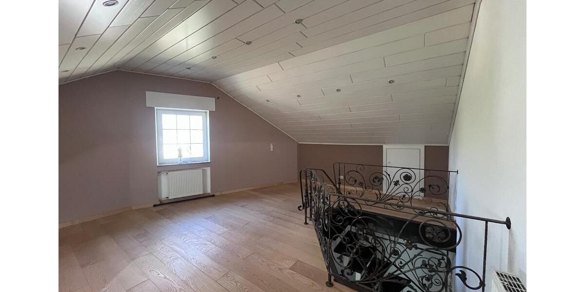 Einfamilienhaus Bergheim - 4 Zimmer, 167 m&sup2;, 2.080&euro; | Angebot:25899926