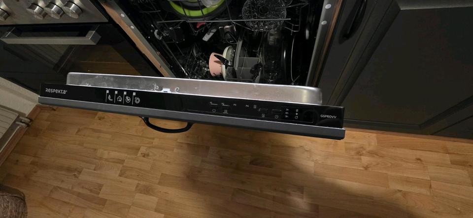 Gemütliche 2-Zimmer-Dachgeschosswohnung in Leverkusen 1 zimmer