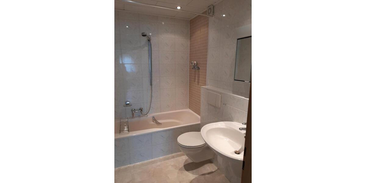 Sehr schöne Zweiraumwohnung in Leverkusen Hitdorf zimmer