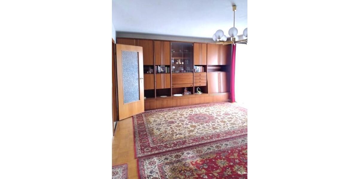 Gute Gelegneheit Großzügig geschnittenes Reihenendhaus mit Balkon, schönem Garten und Garage 6 zimmer