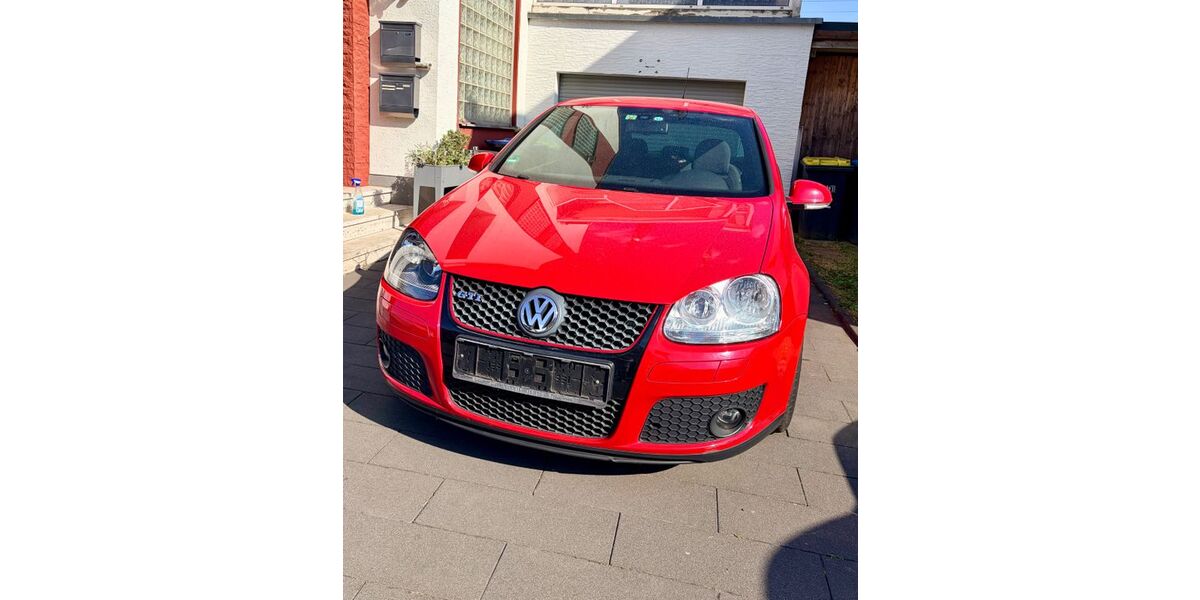 VW Golf 104.500 km 7.999 &euro; Köln 50767