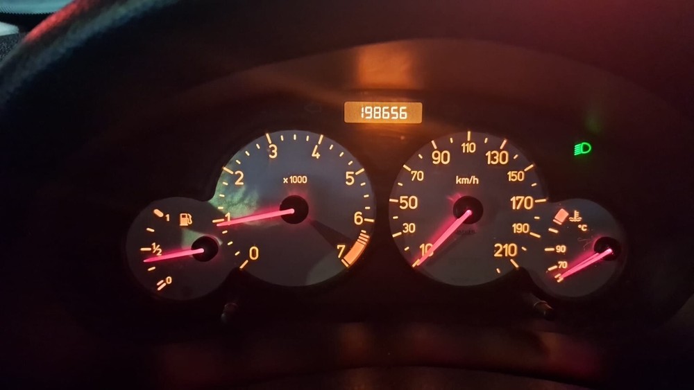 Peugeot 206 198.656 km 2.000 &euro; Düsseldorf 40213