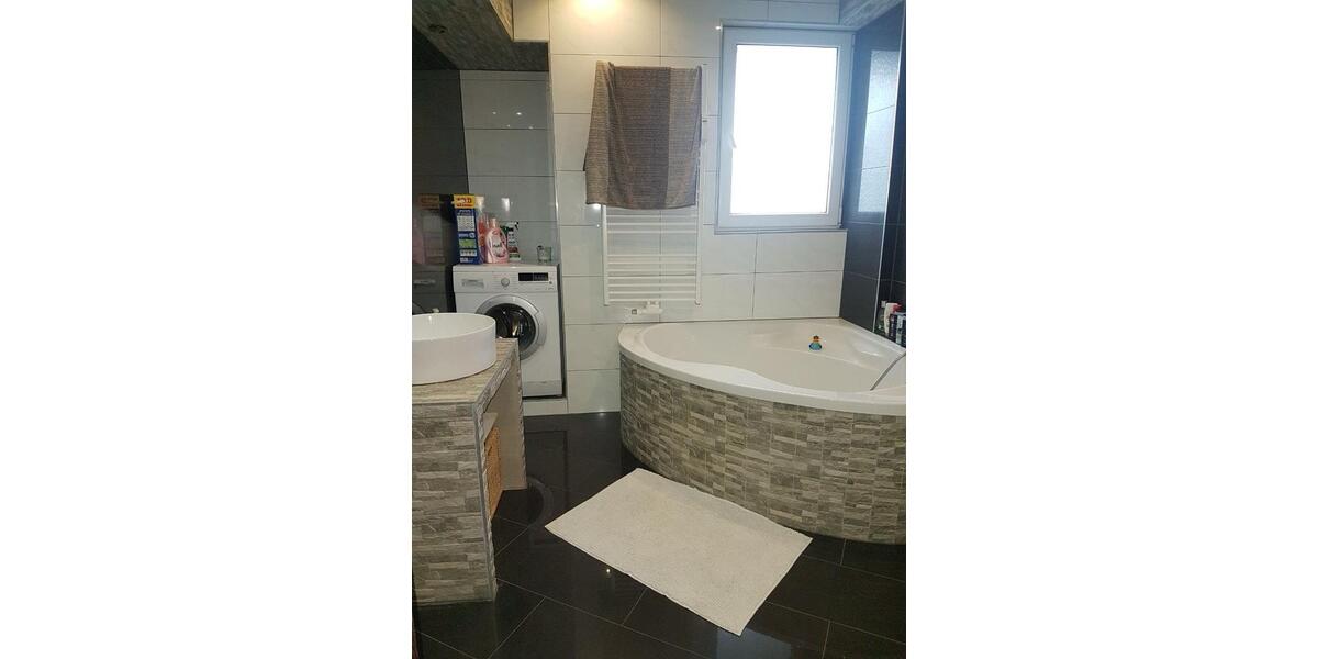 Etagenwohnung Düsseldorf Derendorf - 3 Zimmer, 85 m&sup2;, 450.000&euro; | Angebot:26862394
