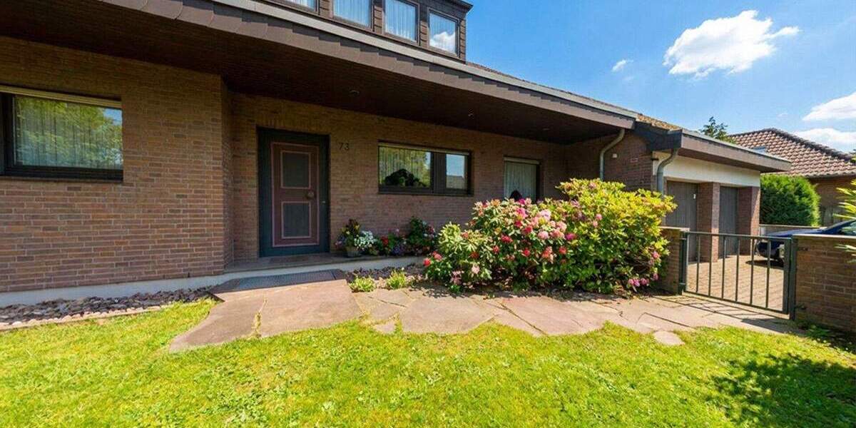 großzügiges, freistehendes Einfamilienhaus mit schönem Garten und Erftblick 6 zimmer