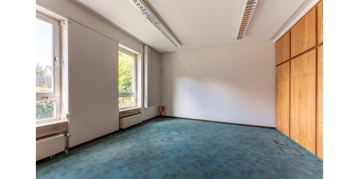 Interessante Gewerbefläche in zentraler Lage von Bedburg-Kirchherten! zimmer