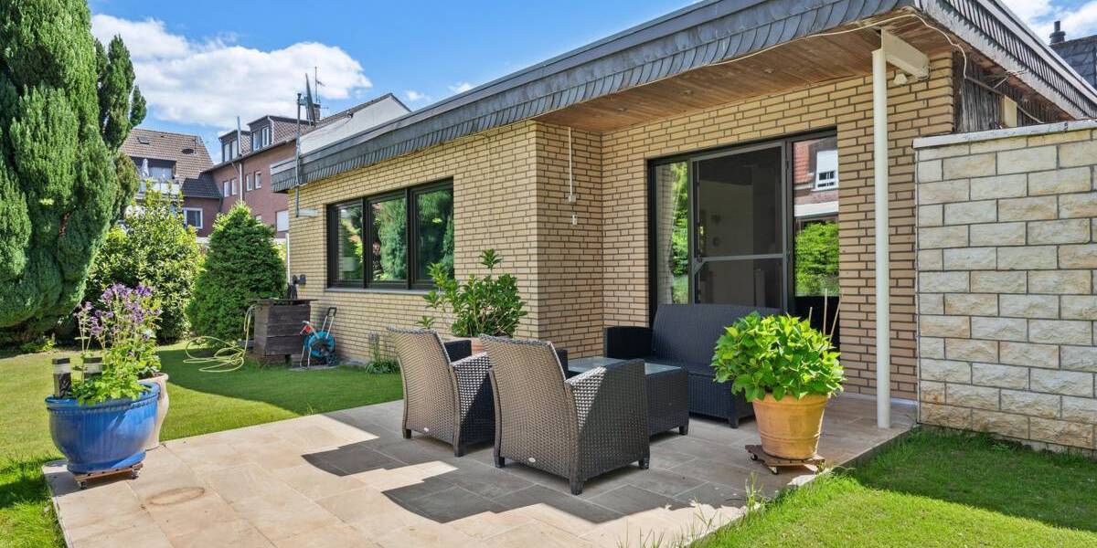 Mehrfamilienhaus, Wohnhaus Grevenbroich / Kapellen Kapellen - 790.000&euro; | Angebot:26391964