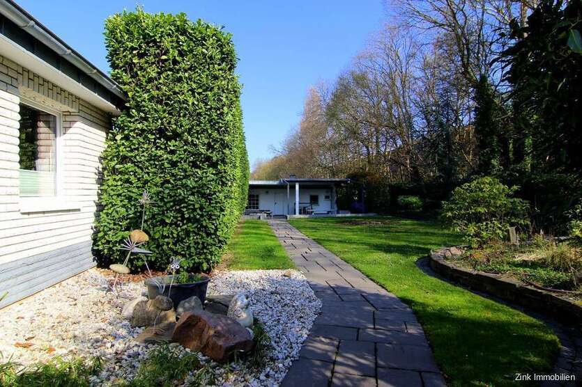 Haus zum Kaufen in Köln Rondorf 919.000 € 281.8 m²