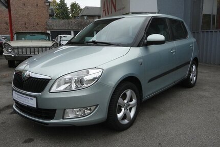 Skoda Fabia Family 1,4 63 KW Klima PDC Alu+Allwetter 83.000 km 5.790 € Neuss 41462