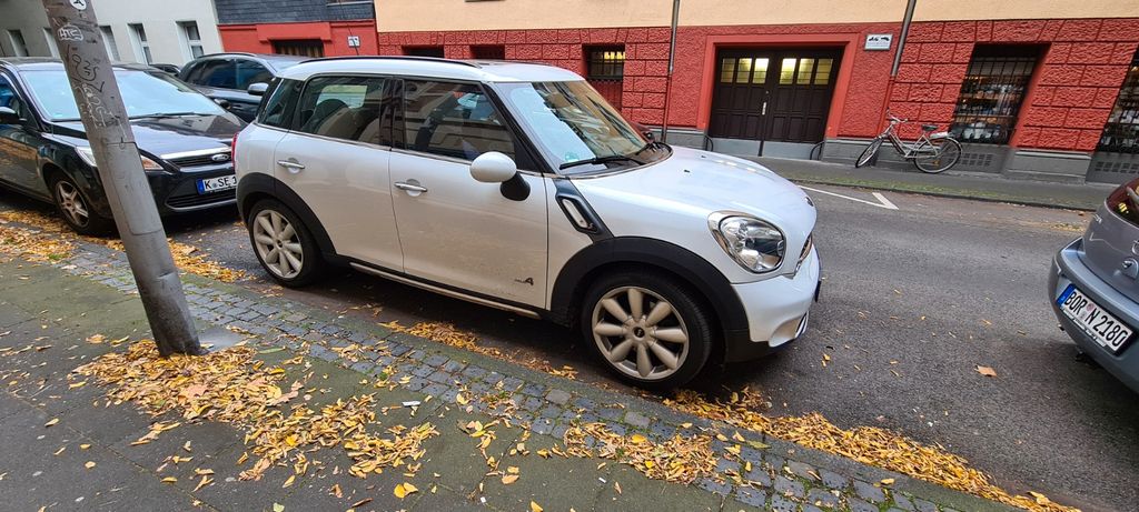 Mini Countryman S (Cooper) 90.000 km 11.500 &euro; Köln 50739