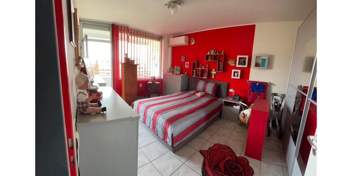 Etagenwohnung Neuss - 3 Zimmer, 82 m&sup2;, 258.000&euro; | Angebot:26902565