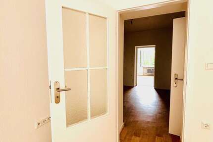 Wohnung Düsseldorf Stadtmitte - 2.5 Zimmer, 70 m&sup2;, 1.050&euro; | Angebot:27161826