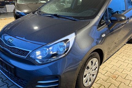 Kia Rio 82.000 km 7.450 &euro; mettmann 40822