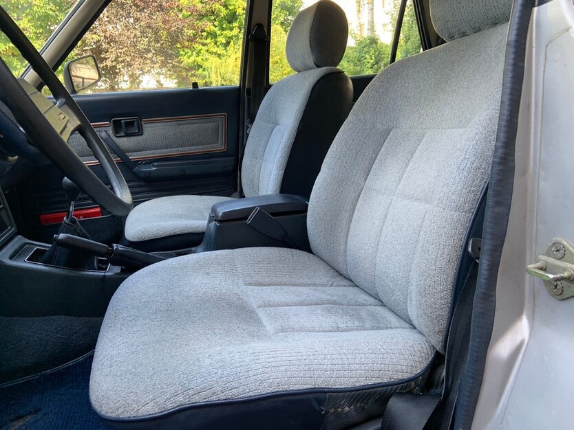 Mazda 929 II 190.000 km 8.300 € Düsseldorf 40213