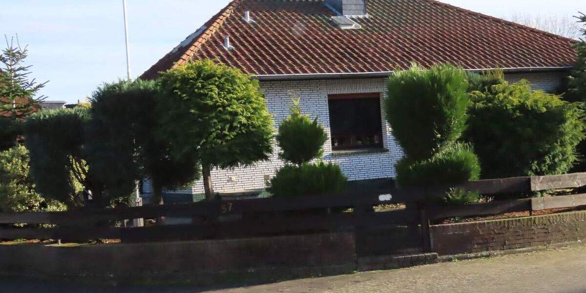 41542 Dormagen-Nievenheim: Freistehendes EinfamilienhausBungalow 4 zimmer