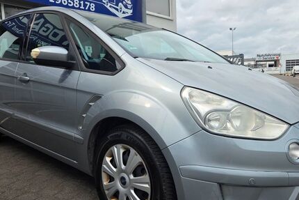 Ford S-Max 235.523 km 3.450 &euro; Pulheim 50259