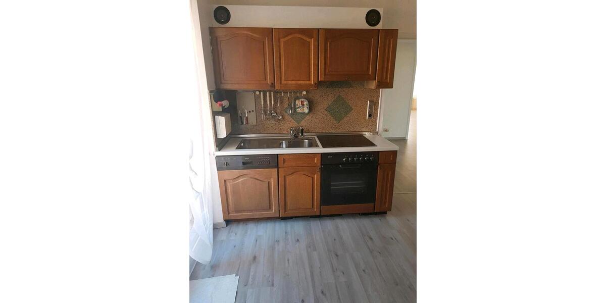 Etagenwohnung Solingen Wald - 3 Zimmer, 83 m&sup2;, 800&euro; | Angebot:26335365