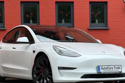 Tesla Model 3 62.882 km 31.990 &euro; Neuss 41472