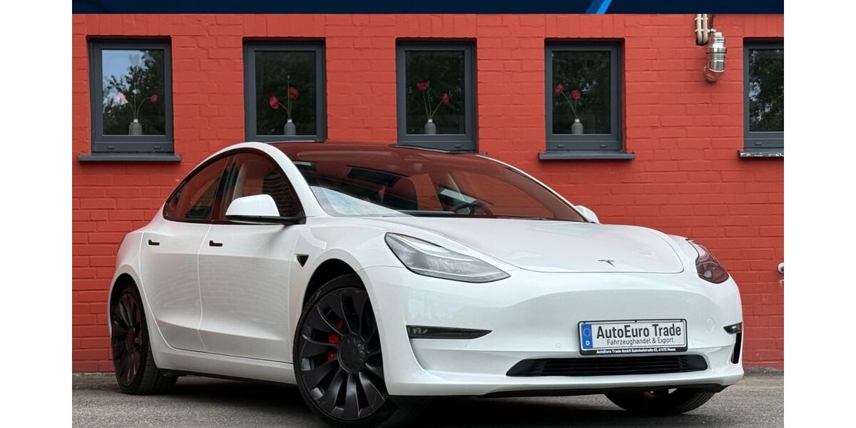 Tesla Model 3 62.882 km 31.990 &euro; Neuss 41472