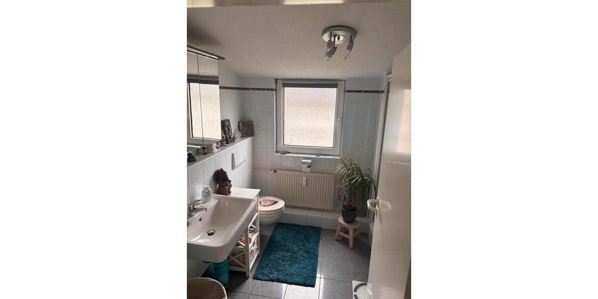 Dachgeschoßwohnung Hilden - 3 Zimmer, 77 m&sup2;, 242.000&euro; | Angebot:26955708