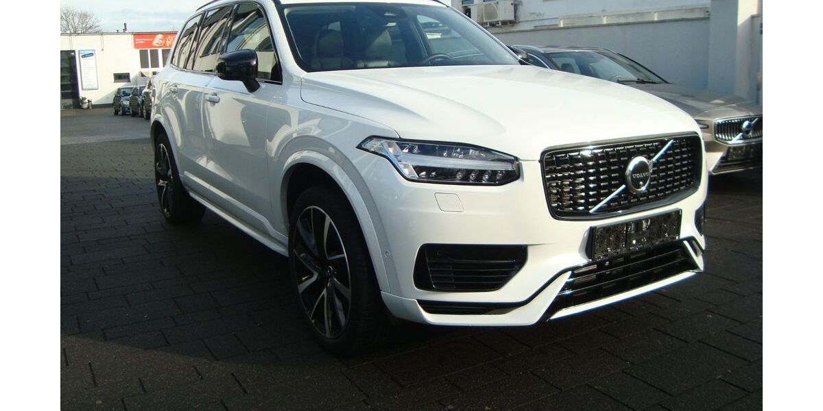 Volvo XC90 66.262 km 49.900 &euro; Köln 51149