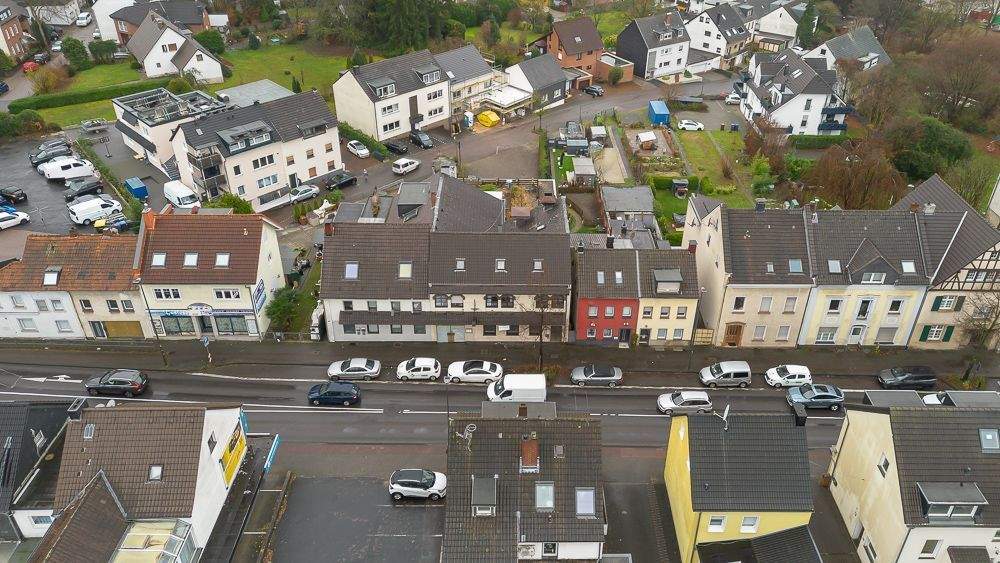 Mehrfamilienhaus, Wohnhaus Bergisch Gladbach Heidkamp - 7 Zimmer, 173 m&sup2;, 830.000&euro; | Angebot:24322206