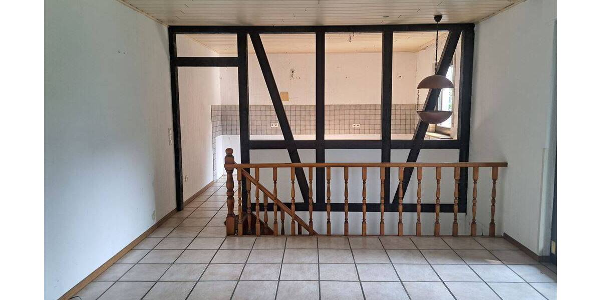 Mehrfamilienhaus, Wohnhaus Kürten - 7 Zimmer, 186 m&sup2;, 350.000&euro; | Angebot:20962648