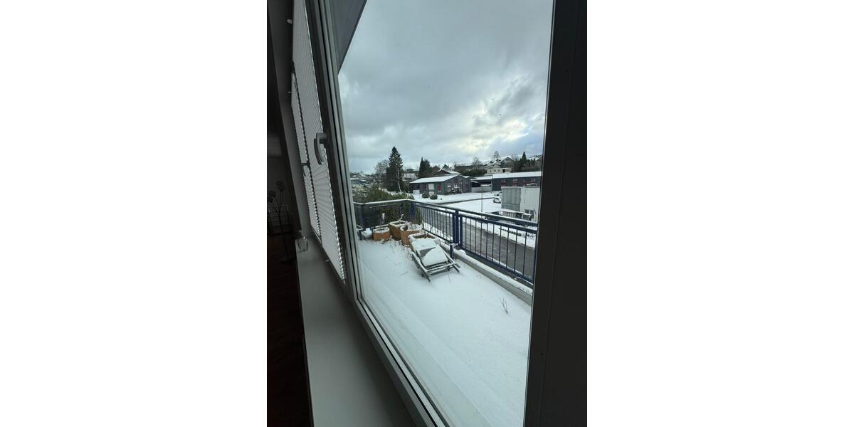 Gewerbe Praxis Bürofläche über den Dächern Lindlars zimmer