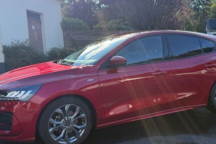 Ford Focus 29.000 km 21.990 &euro; Bergisch Gladbach 51467
