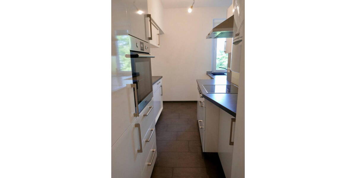 Etagenwohnung Düsseldorf Bilk - 3 Zimmer, 77 m&sup2;, 349.000&euro; | Angebot:26402212
