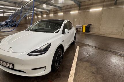 Tesla Model Y 78.000 km 31.900 &euro; Grevenbroich 41516