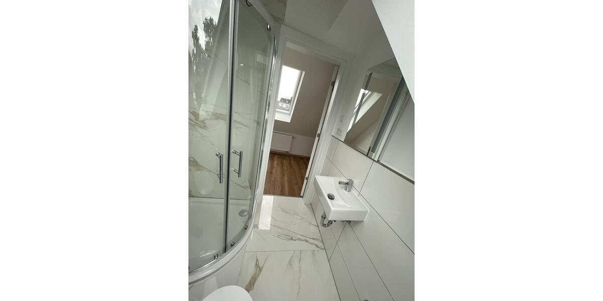 Erstbezug!! Wohnung mit 5 Zimmern im idyllischen Grün, möblierte Vermietung in einer Top-Lage 5 zimmer