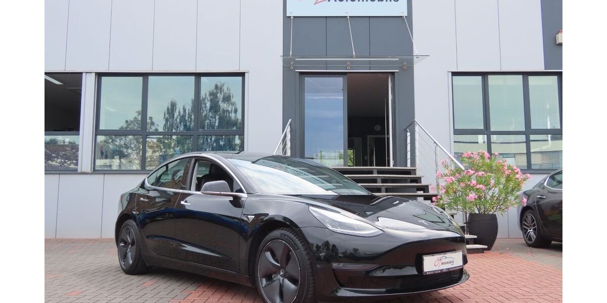 Tesla Model 3 77.532 km 23.900 &euro; Neuss 41469