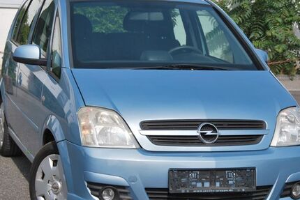 Opel Meriva 80.660 km 4.900 &euro; Düsseldorf - Bezirk 8 40231