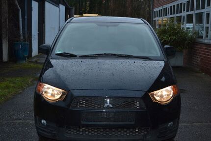 Mitsubishi Colt 73.000 km 3.970 &euro; köln 50969