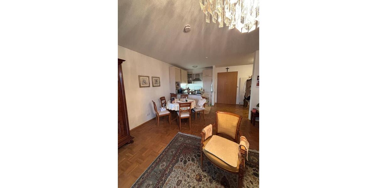 Seniorenwohnung mit Terrasse, Stellplatz, Aufzug und Küche 2 zimmer