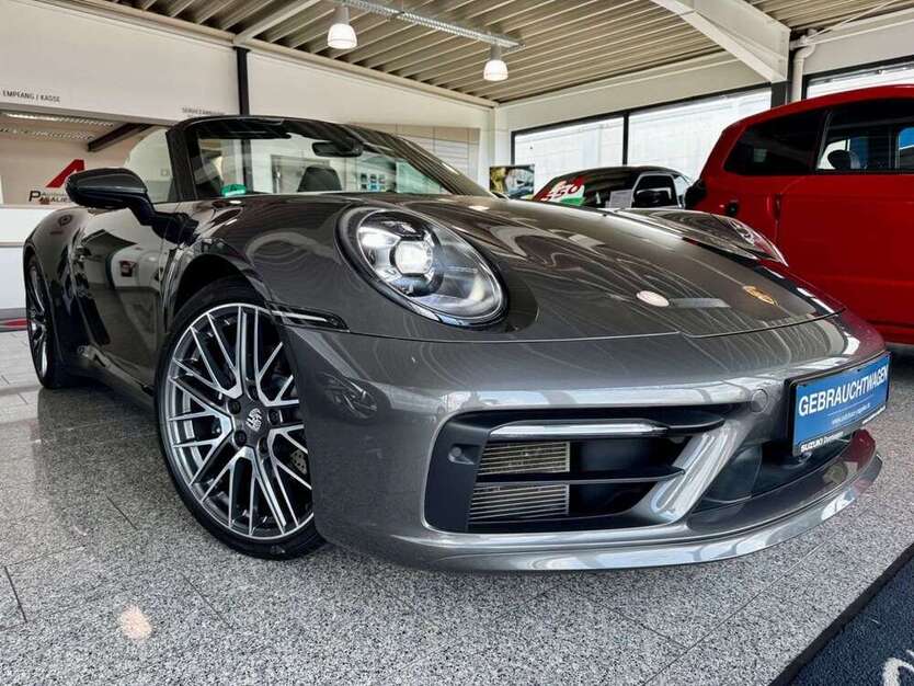911