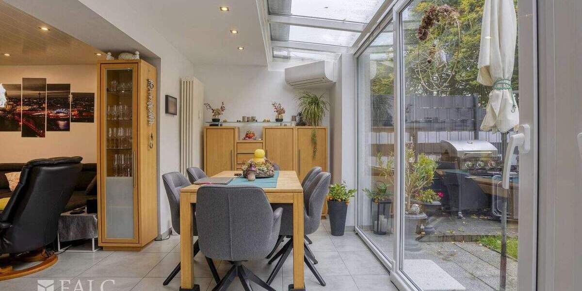 Etagenwohnung Bergheim Glessen - 7 Zimmer, 214 m&sup2;, 469.000&euro; | Angebot:24114363