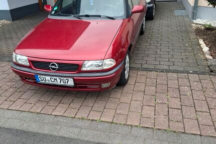 Opel Astra 69.000 km 2.200 &euro; Niederkassel 53859