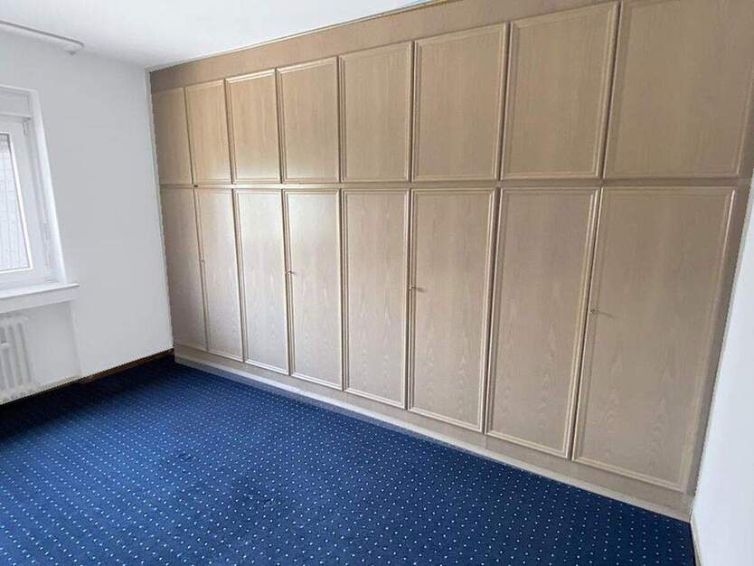 Ruhige Lage, barrierefrei, Hausmeisterservice, GartenSpielplatz, FensterHeizung NEU2025 3 zimmer