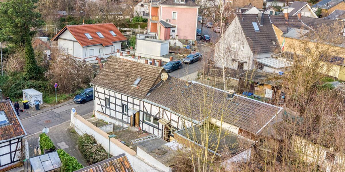 Mit 3D: Historisches Fachwerkhaus nahe der Horremer Innenstadt in ruhiger Lage mit Einliegerwohnung 6 zimmer